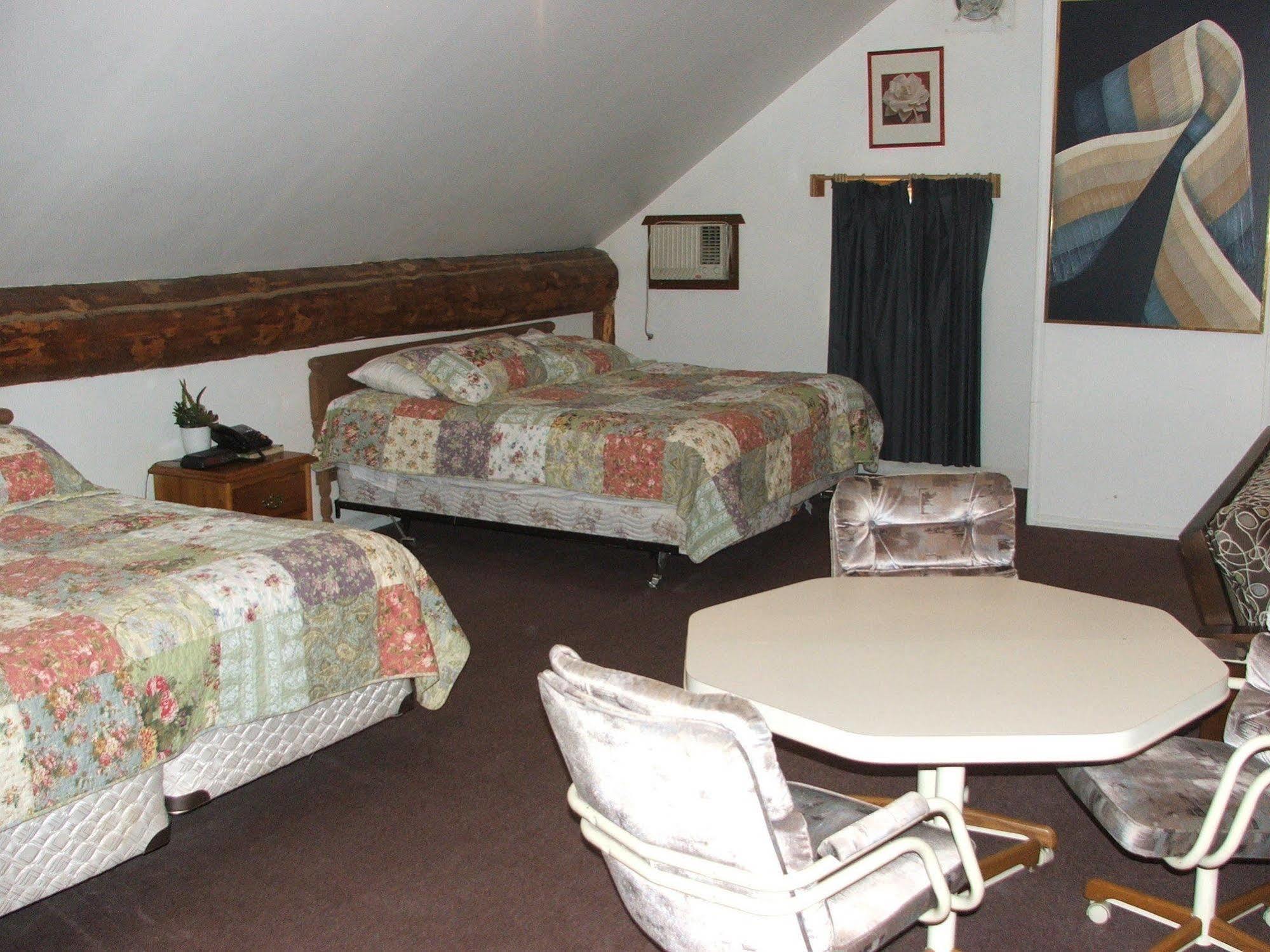 1202 Motor Inn Beaver Creek Экстерьер фото